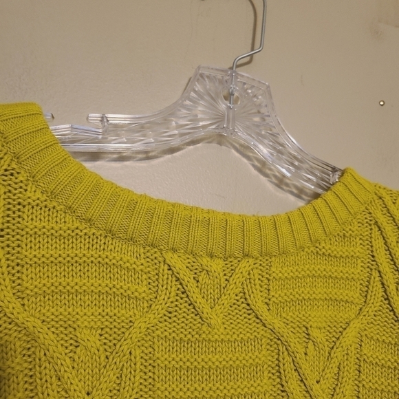 Talbots | Women's Vintage Cableknit Crewneck Sweater (Size Small) - Picture 9 of 12